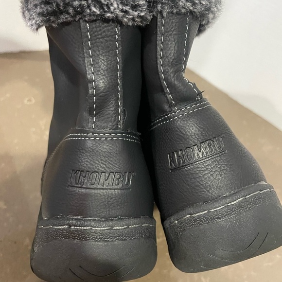 Black Faux Fur Lined Boots by Khombu - Picture 4 of 8
